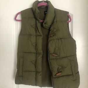 Gap winter vest
